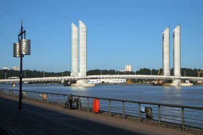 LA BALADE DES DEUX PONTS