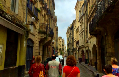 BALADES URBAINES A BORDEAUX